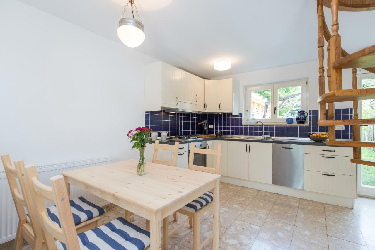 Casa Flora 3-Minutes' Walk From The Beach Novigrad  Ngoại thất bức ảnh