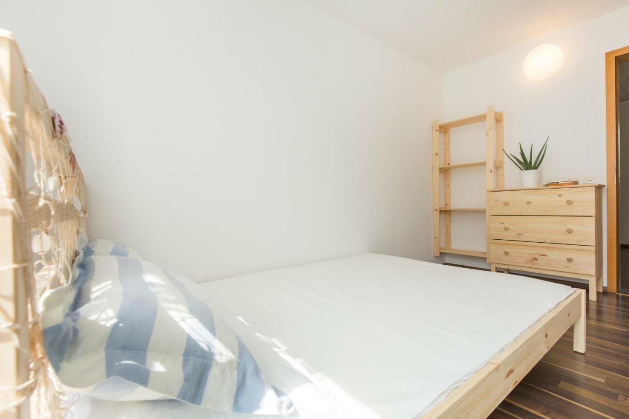 Casa Flora 3-Minutes' Walk From The Beach Novigrad  Ngoại thất bức ảnh