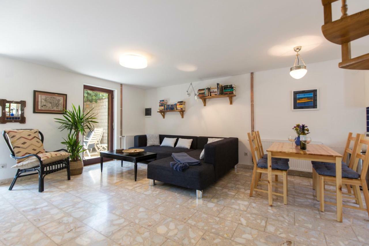 Casa Flora 3-Minutes' Walk From The Beach Novigrad  Ngoại thất bức ảnh