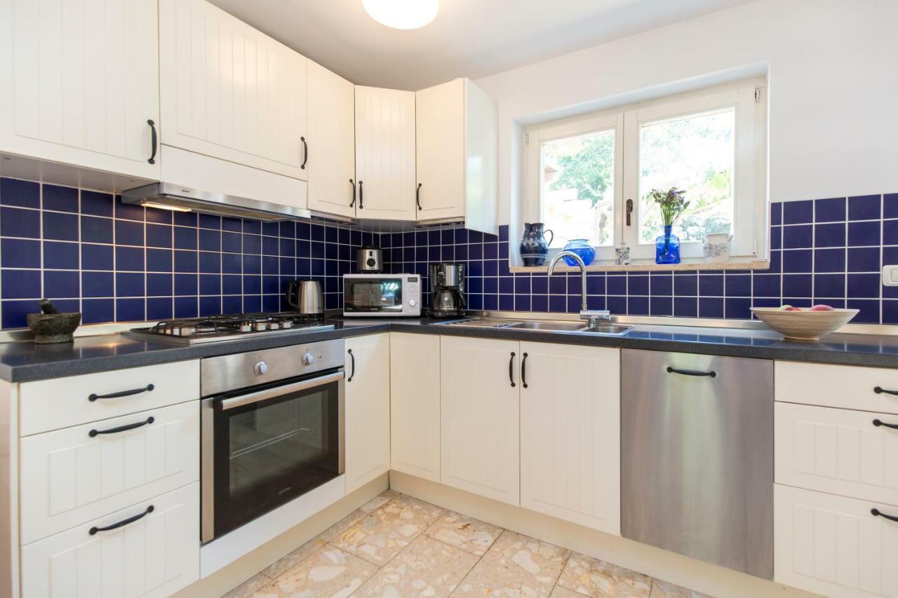 Casa Flora 3-Minutes' Walk From The Beach Novigrad  Ngoại thất bức ảnh