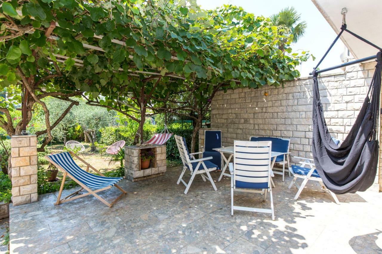 Casa Flora 3-Minutes' Walk From The Beach Novigrad  Ngoại thất bức ảnh