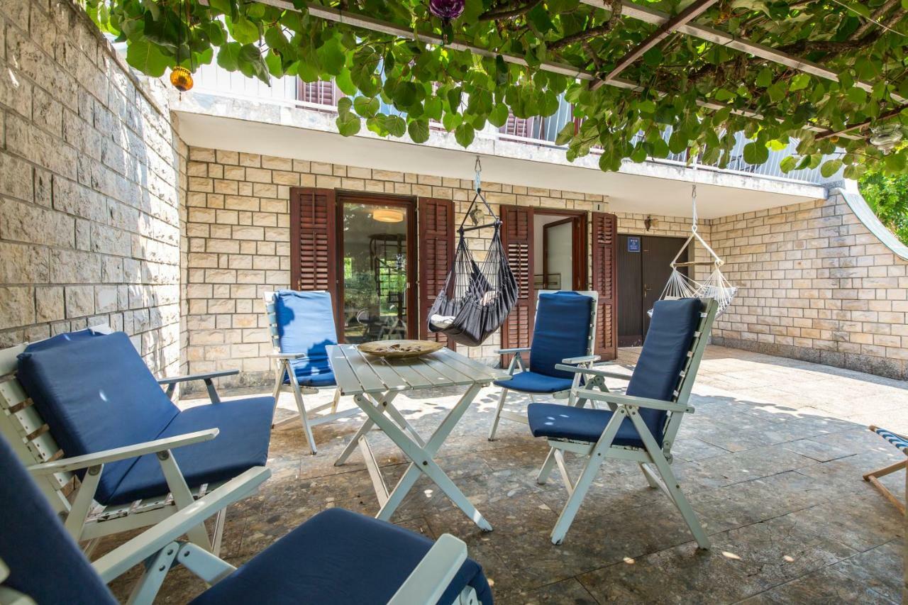 Casa Flora 3-Minutes' Walk From The Beach Novigrad  Ngoại thất bức ảnh