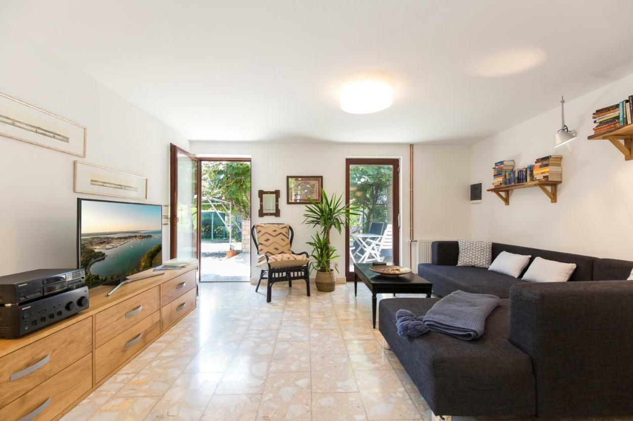 Casa Flora 3-Minutes' Walk From The Beach Novigrad  Ngoại thất bức ảnh